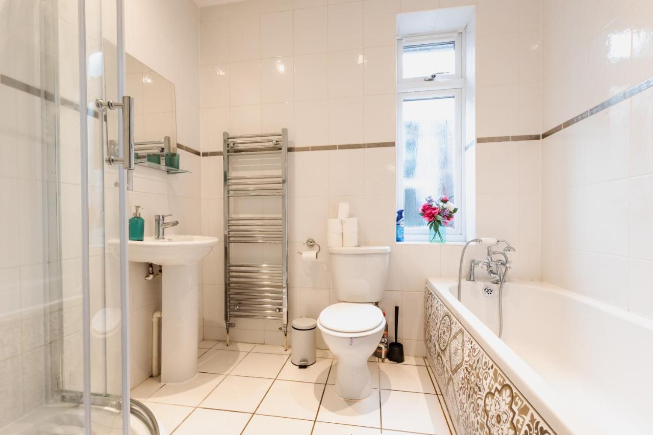 Accessible 3-Bedroom Bungalow With Patio +Driveway Southampton Zewnętrze zdjęcie